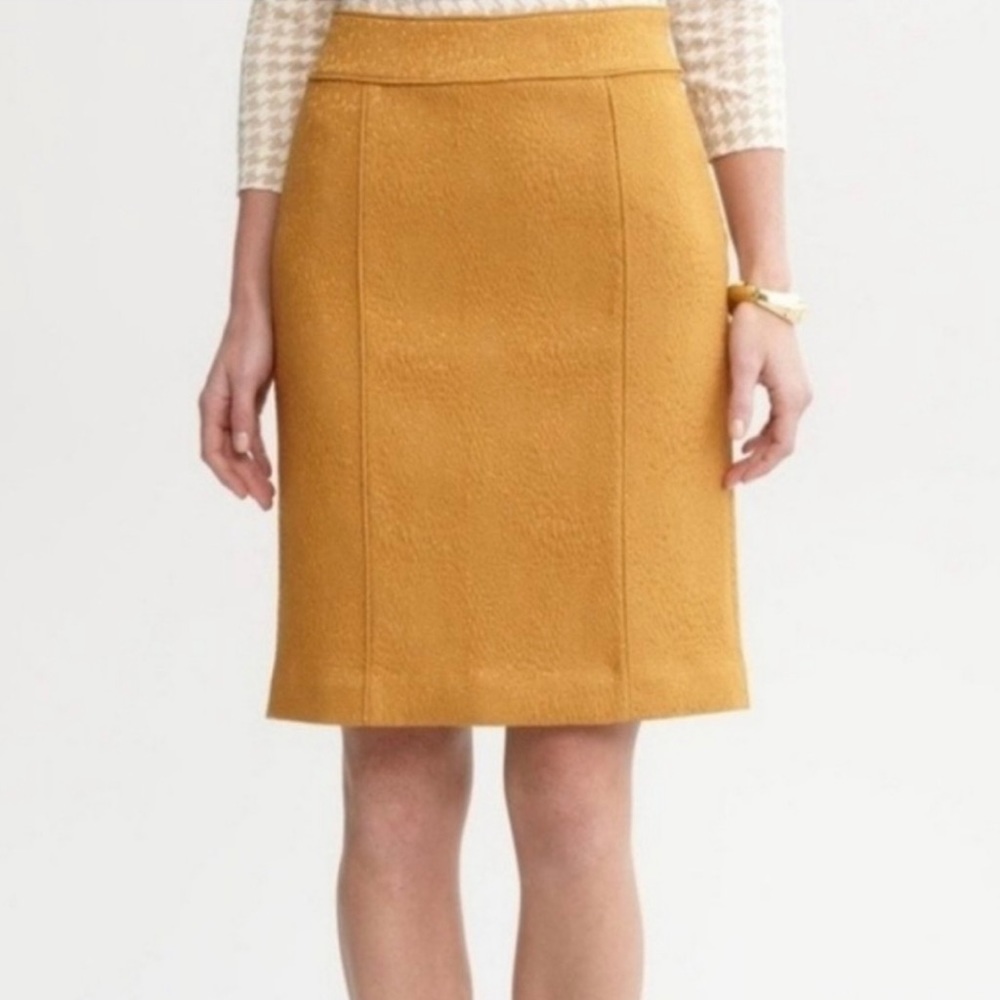 Banana Republic Textured Pencil Skirt, Golden Yellow, Size 4